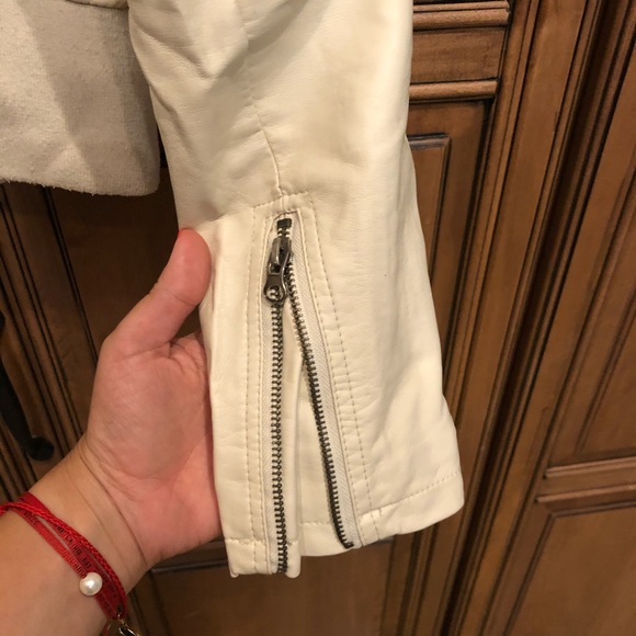 Tan leather jacket - Picture 7 of 7